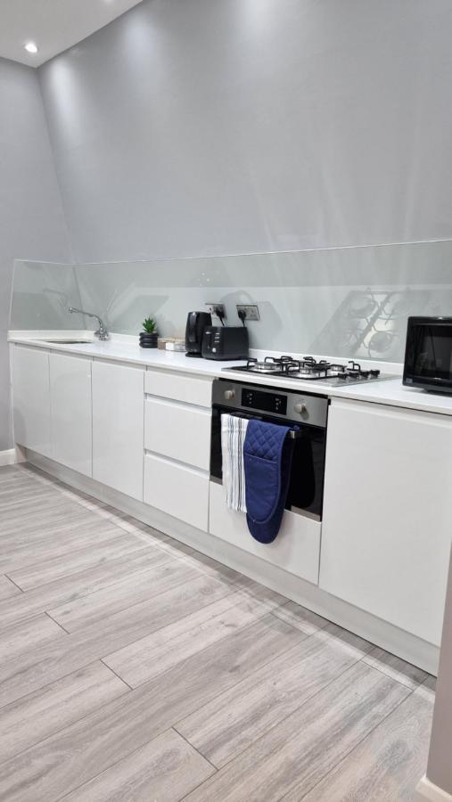 New London Apartment Bagian luar foto