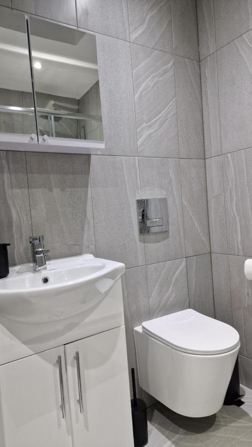 New London Apartment Bagian luar foto